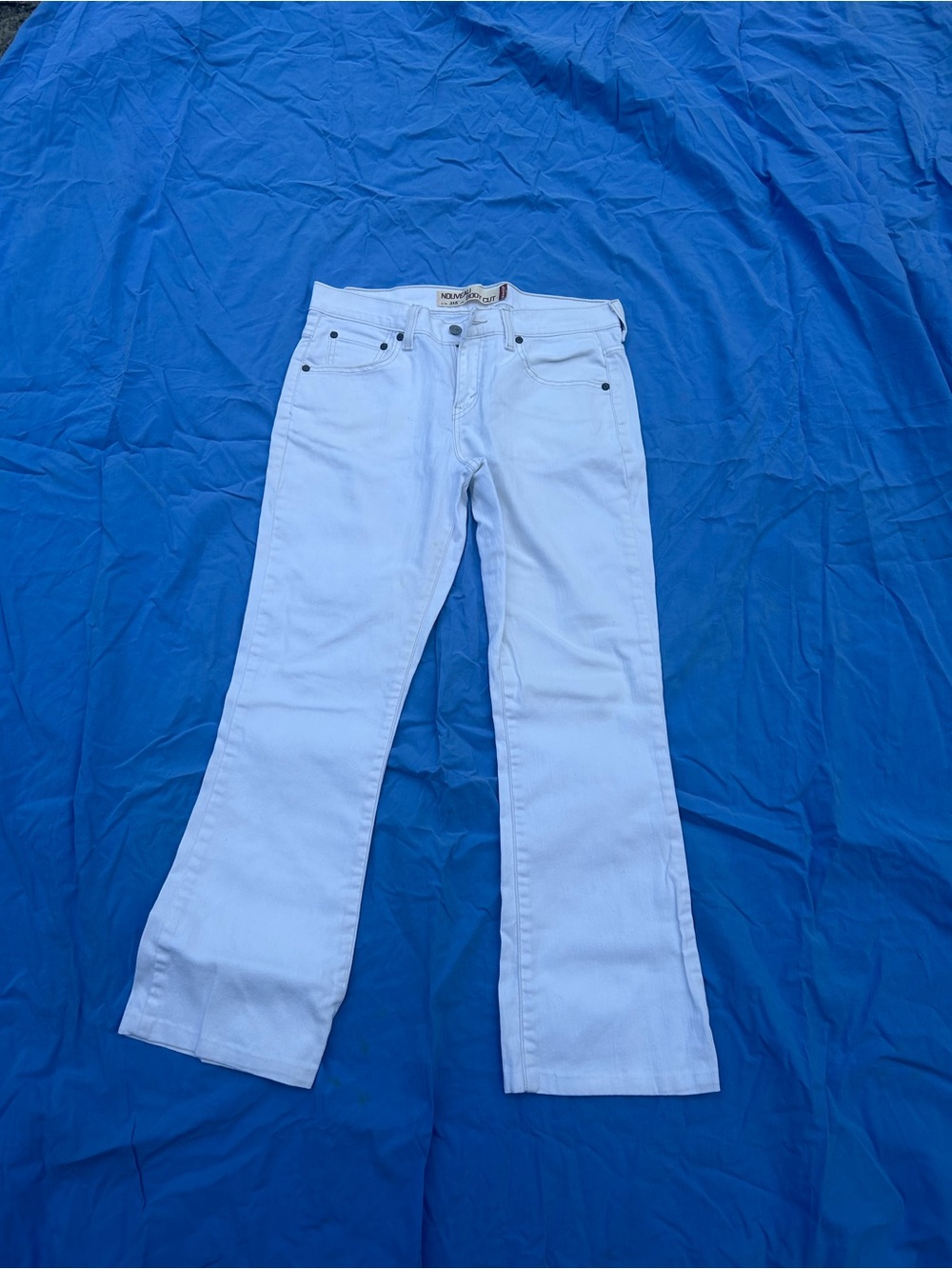 Levi's White Flare Jeans - Women's Wide Leg - Picture 2 of 6